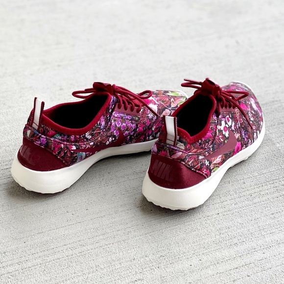 RARE FIND Nike Women’s Rejuvenate Floral Print Sneakers - Picture 3 of 6